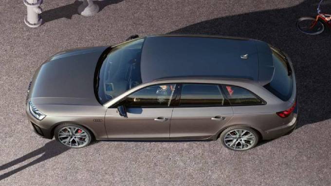 Audi A4 Avant overview